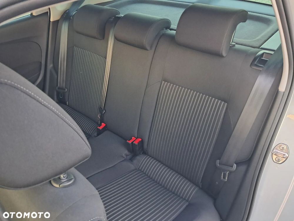 Volkswagen Polo - 16