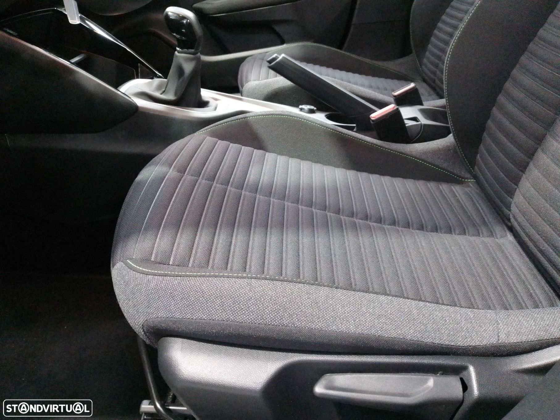 Peugeot 208 1.2 PureTech Active - 22