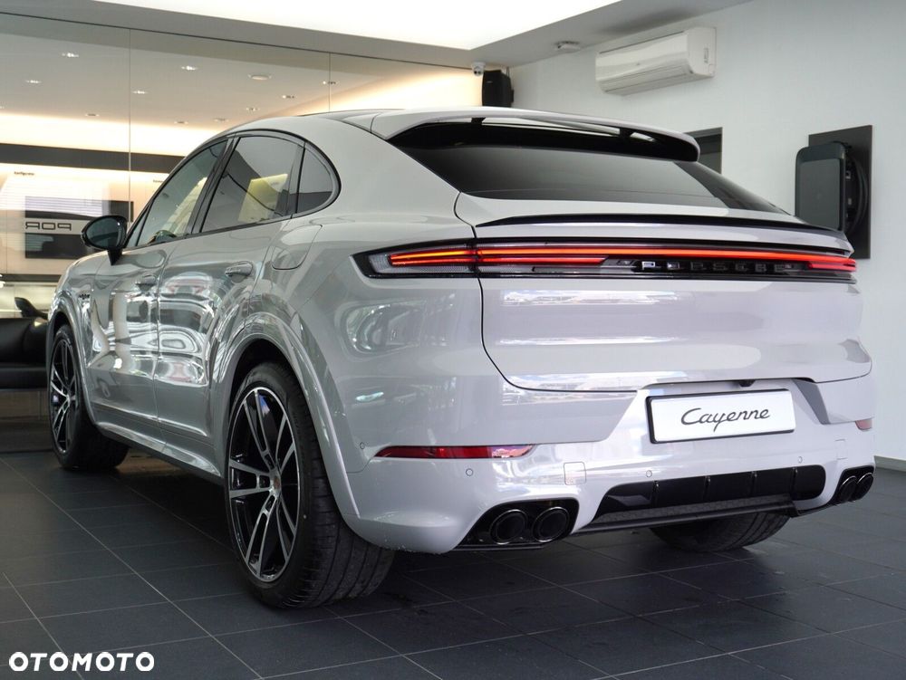 Porsche Cayenne E-Hybrid PHEV Black Edition - 17