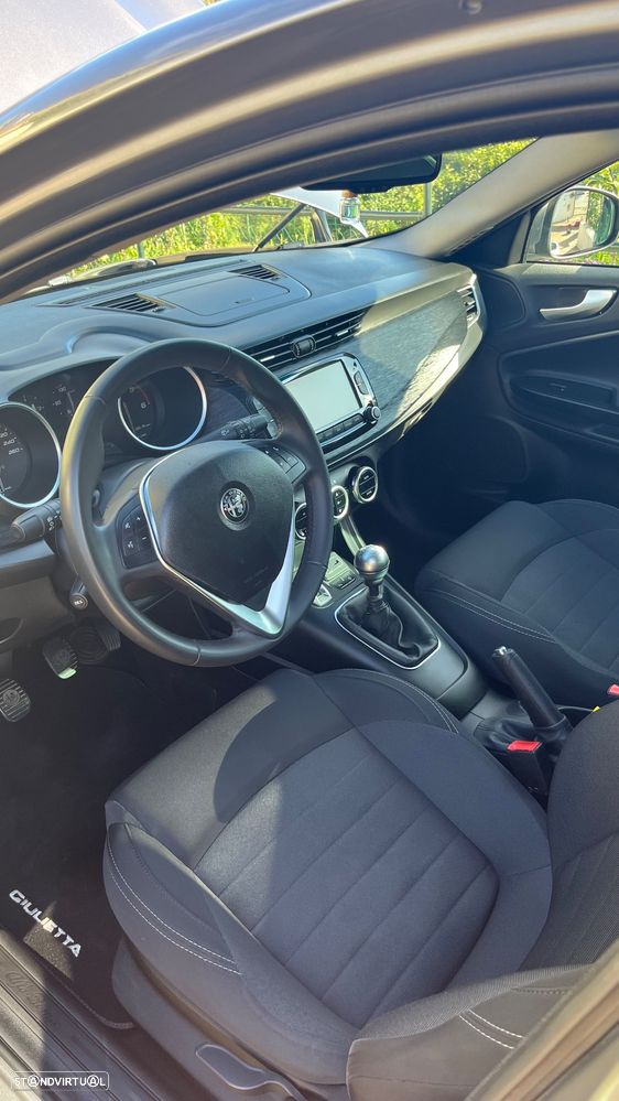 Alfa Romeo Giulietta 1.6 JTDM Super - 8