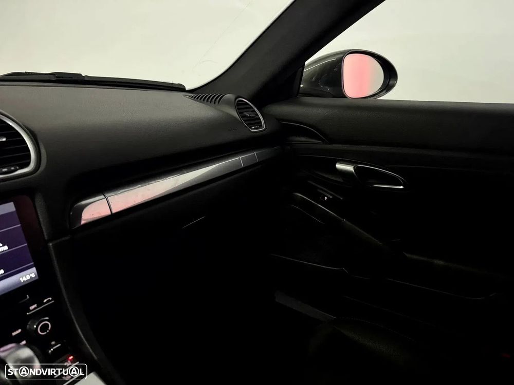 Porsche 718 Cayman - 25