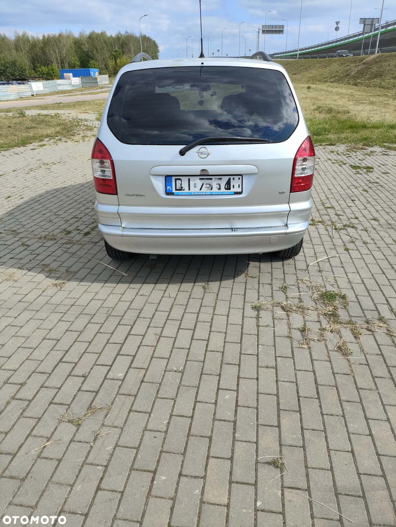 Opel Zafira 1.8 16V Elegance - 4