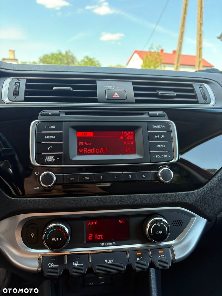 Kia Rio 1.2 XL Business Line - 22