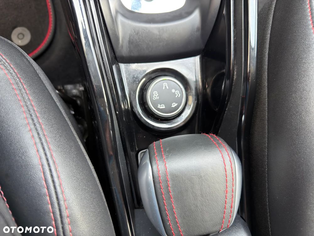 Peugeot 2008 PureTech 110 Stop&Start EAT6 GT-Line Edition - 26