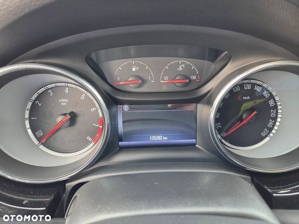 Opel Astra 1.4 T GPF Dynamic - 24