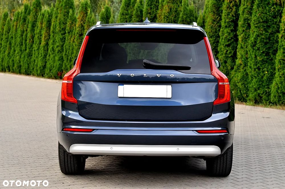 Volvo XC 90 B5 D AWD Geartronic Momentum Pro - 4