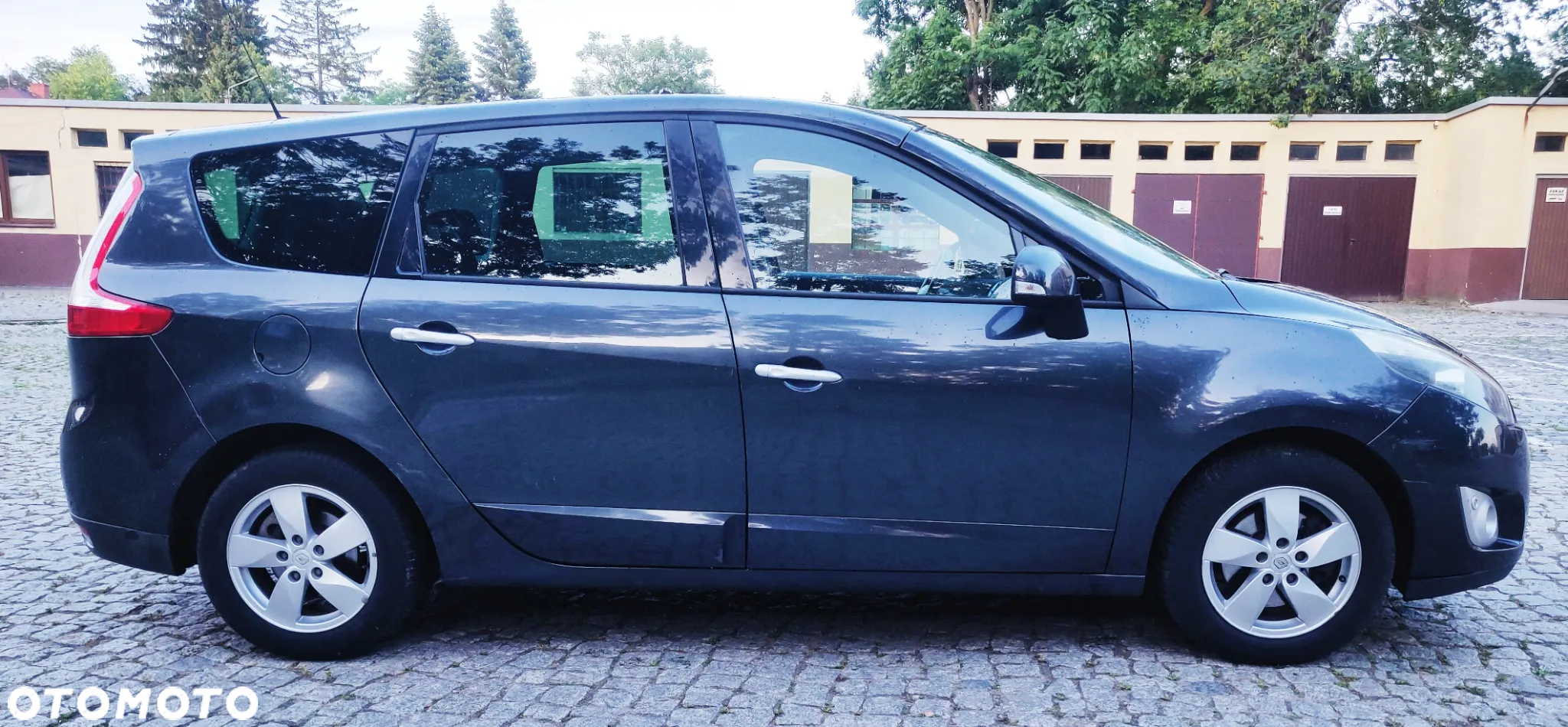 Renault Grand Scenic 1.9 dCi FAP Privilege - 6