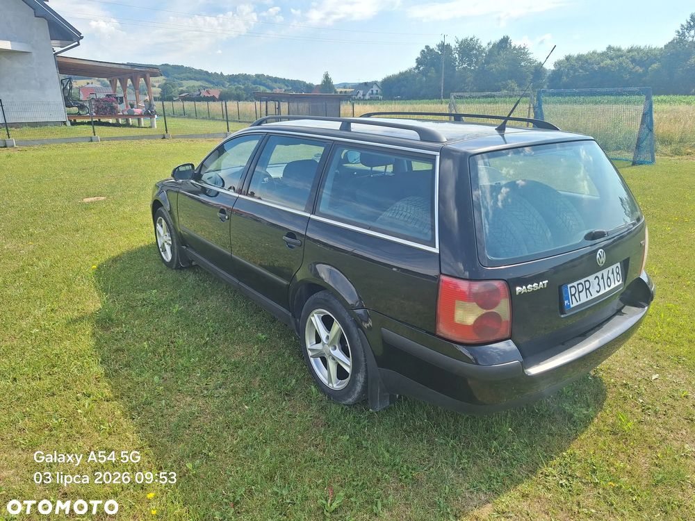 Volkswagen Passat 2.0 TDI DPF Comfortline Family - 4