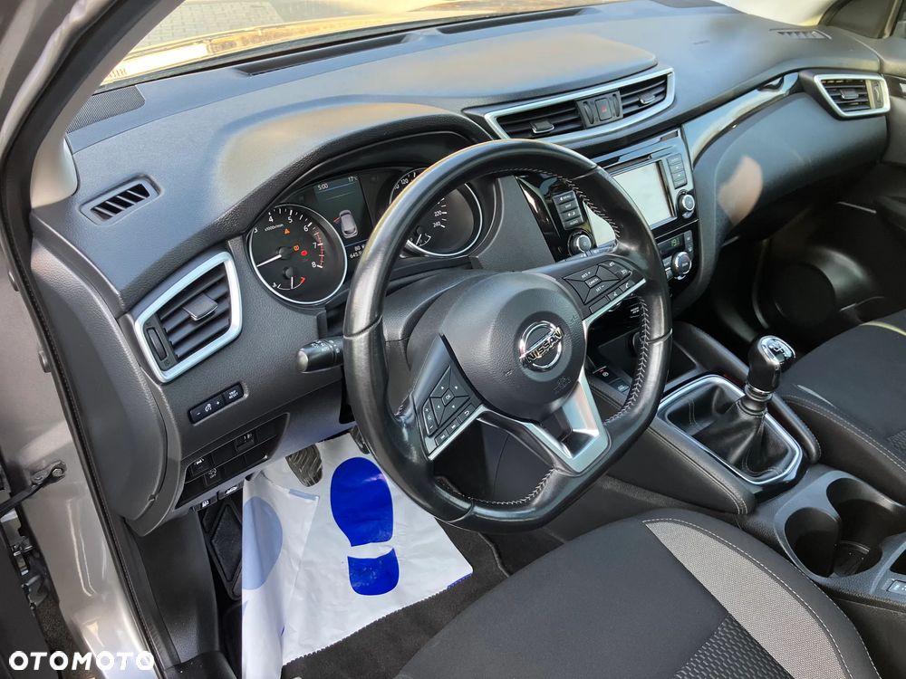 Nissan Qashqai 1.3 DIG-T N-Connecta EU6d - 21
