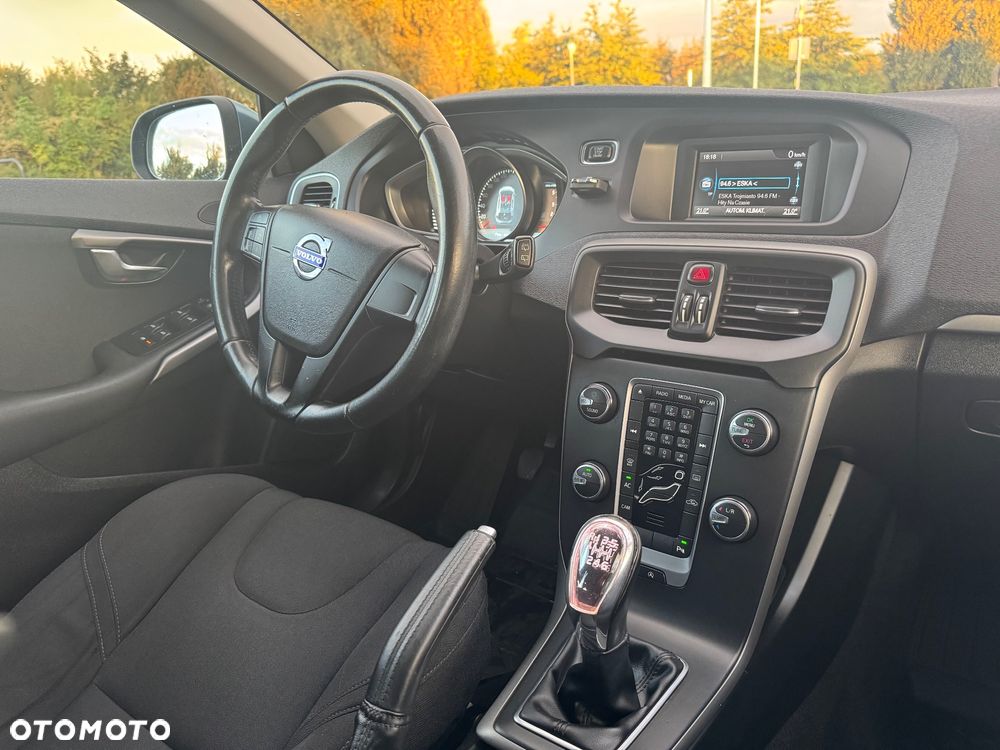 Volvo V40 D2 Kinetic - 5