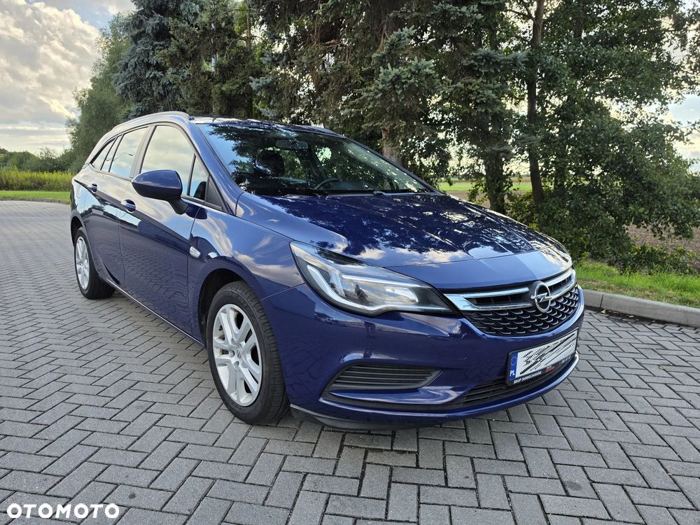 Opel Astra 1.6 CDTI Enjoy - 1