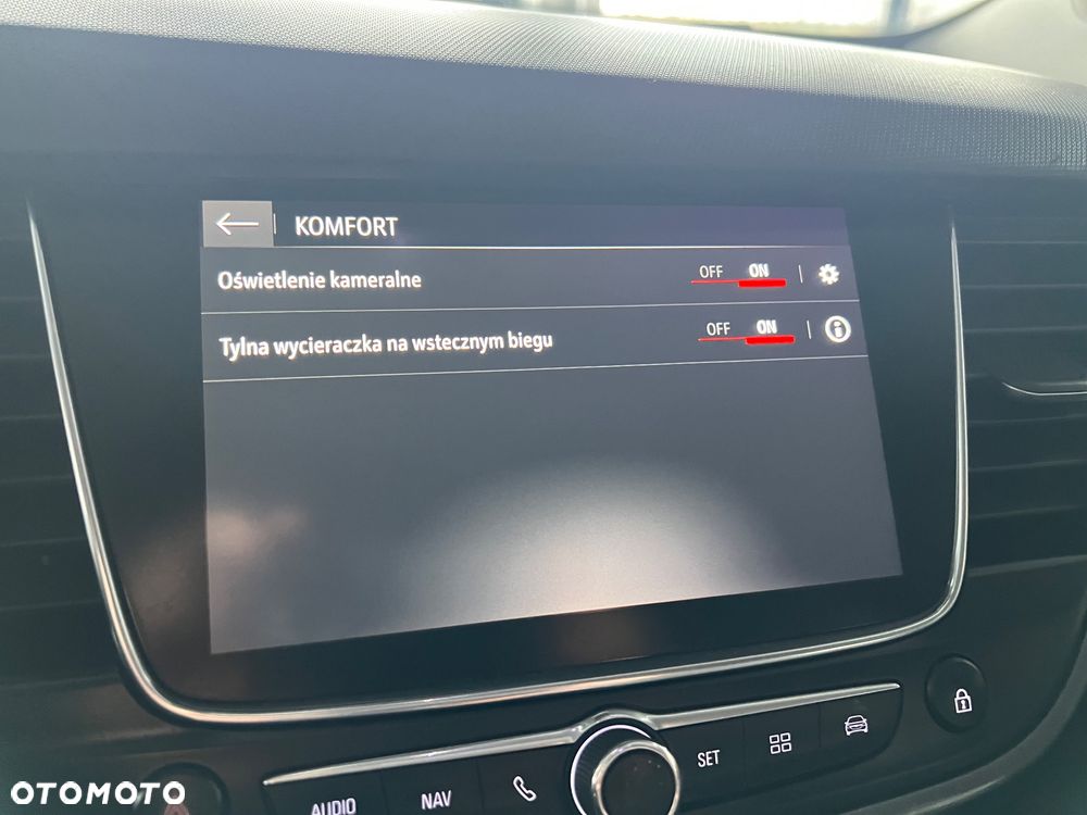 Opel Crossland X - 17