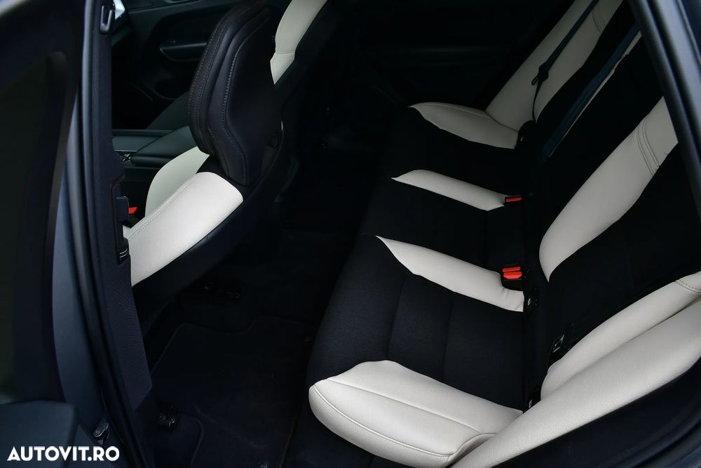 Volvo XC 60 B4 D AWD Geartronic Momentum Pro - 20