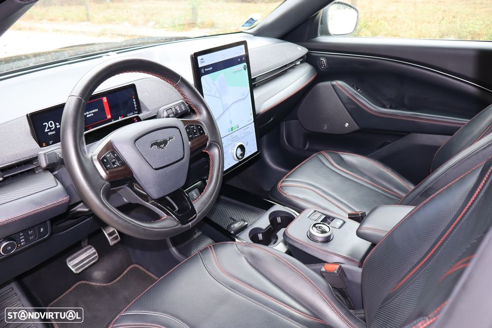 Ford Mustang Mach-E AWD PREMIUM - 16