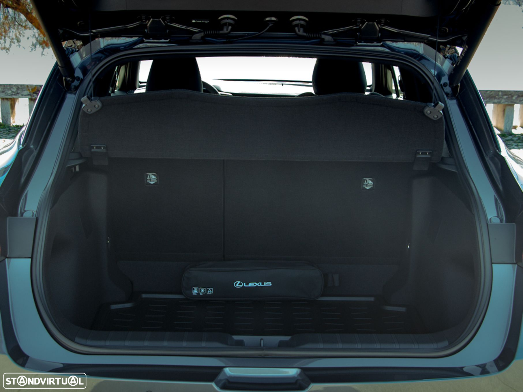 Lexus LBX - 15