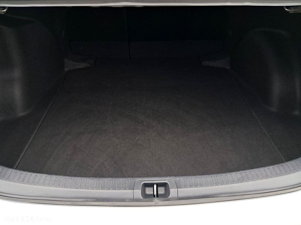 Toyota Corolla 1.5 Comfort MS - 9
