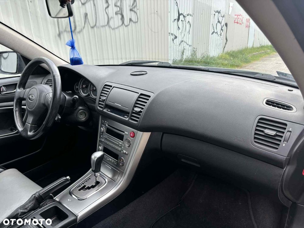 Subaru Legacy SW 2.0i AT - 6
