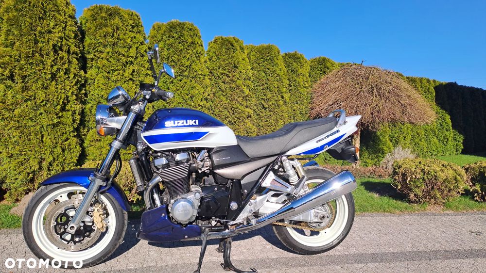 Suzuki GSX - 5