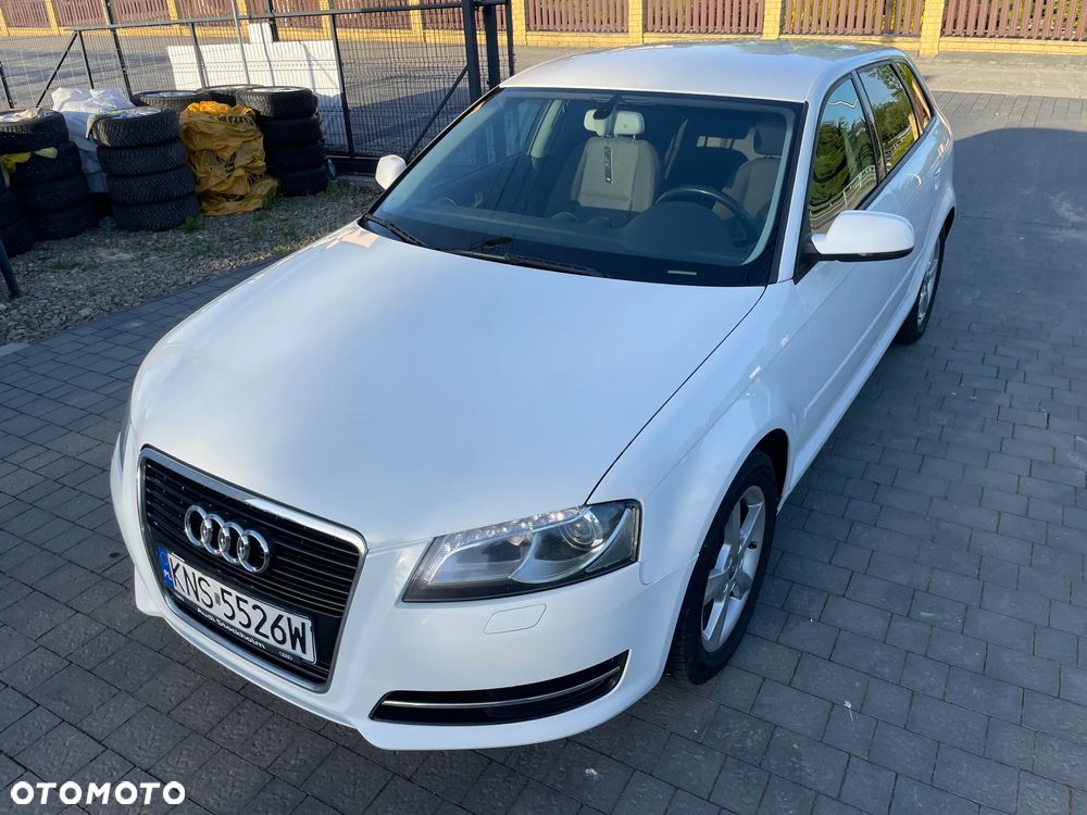 Audi A3 Sportback 1.6 TDI DPF Ambition - 12