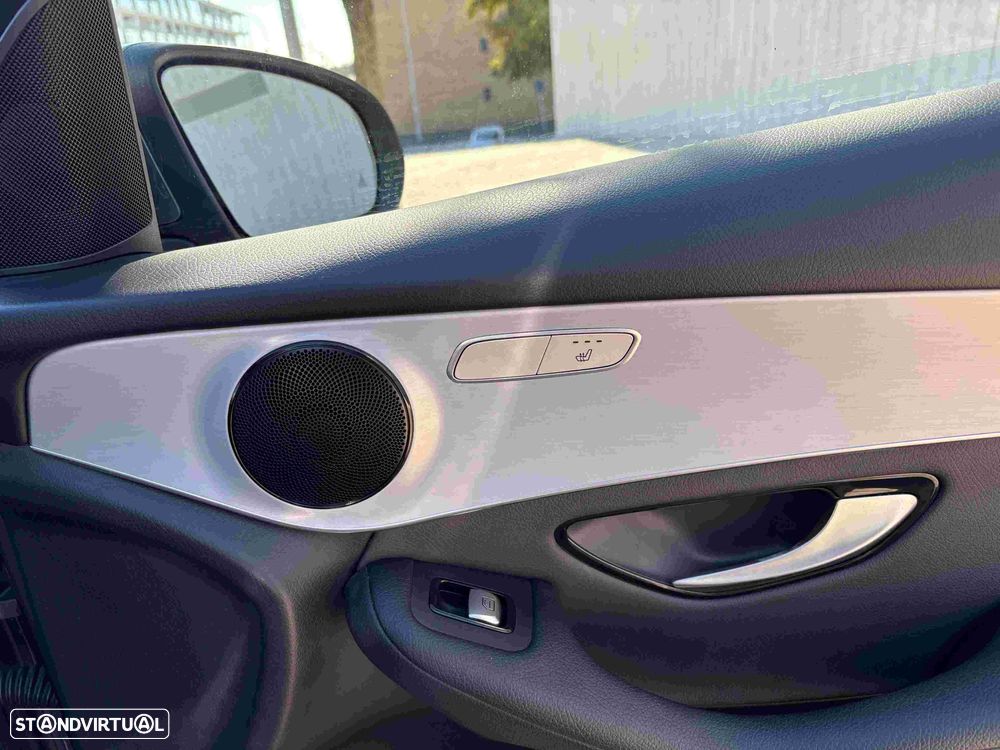 Mercedes-Benz GLC 300 e Coupé 4Matic - 12