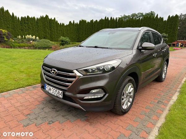 Hyundai Tucson blue 1.7 CRDi 2WD Style