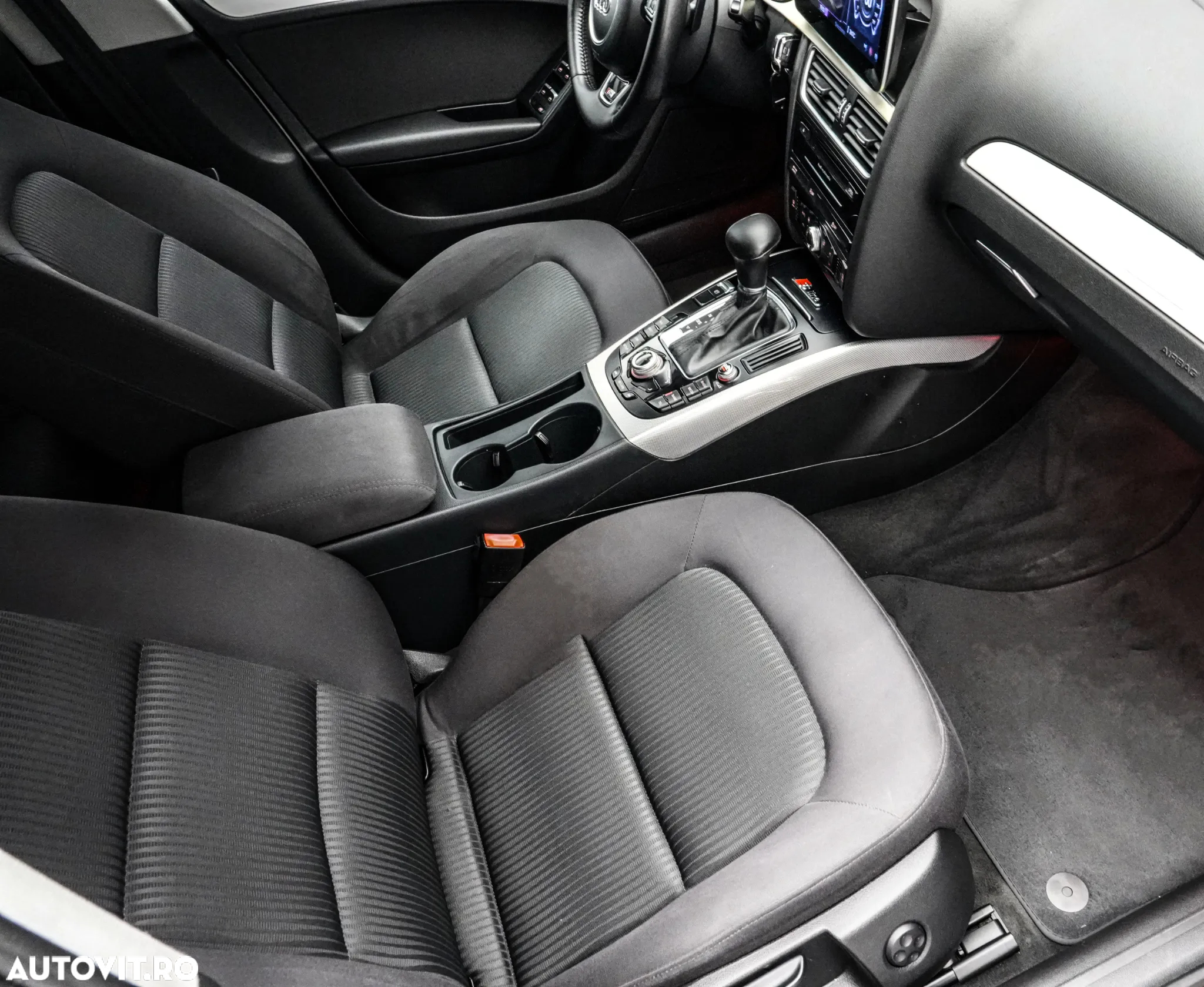 Audi A4 Avant 2.0 TDI quattro Stronic - 10
