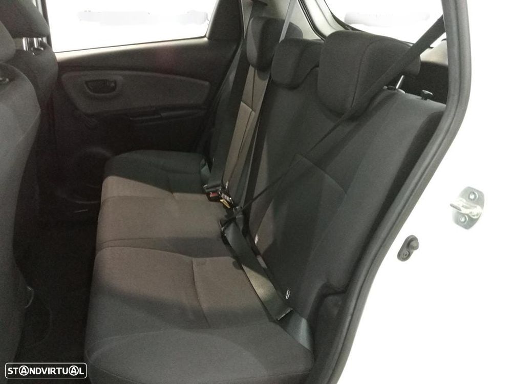 Toyota Yaris 1.4 D-4D ACtive+AC - 7