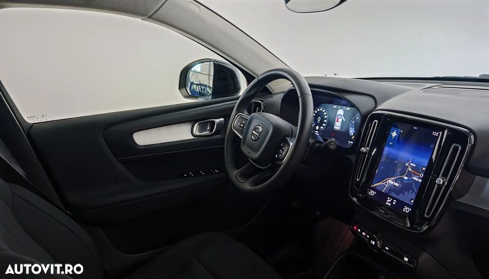 Volvo XC 40 T3 Momentum Pro - 8