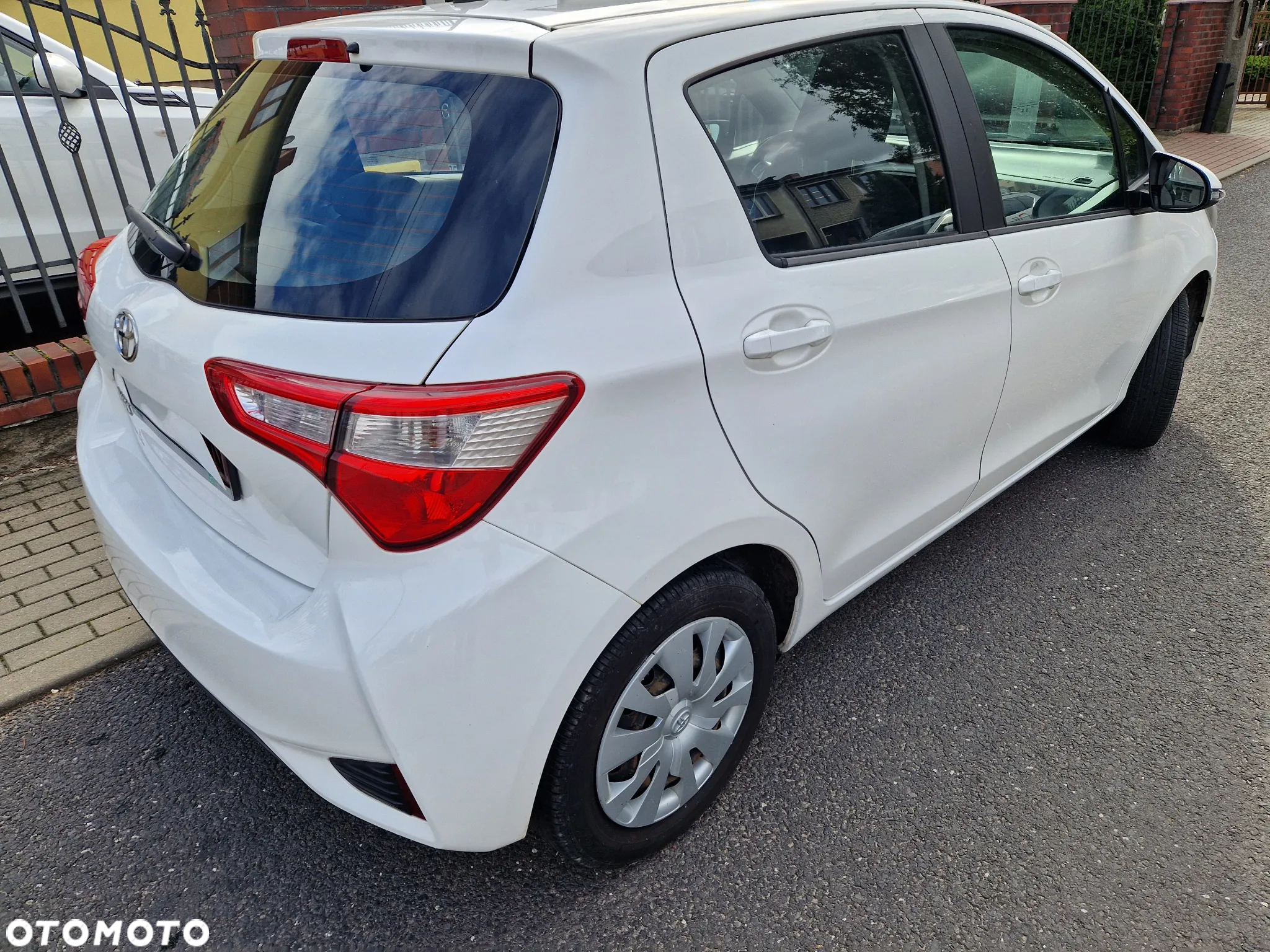Toyota Yaris - 8