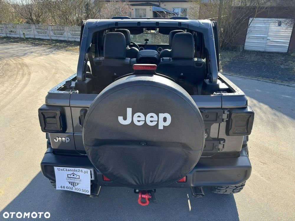 Jeep Wrangler - 8