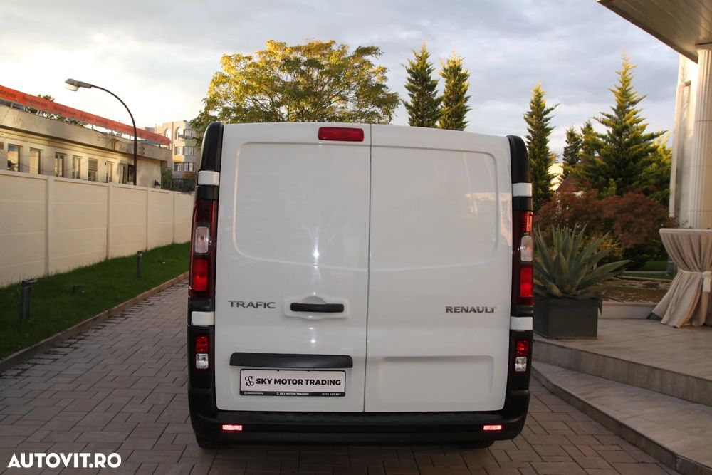 Renault Trafic - 15
