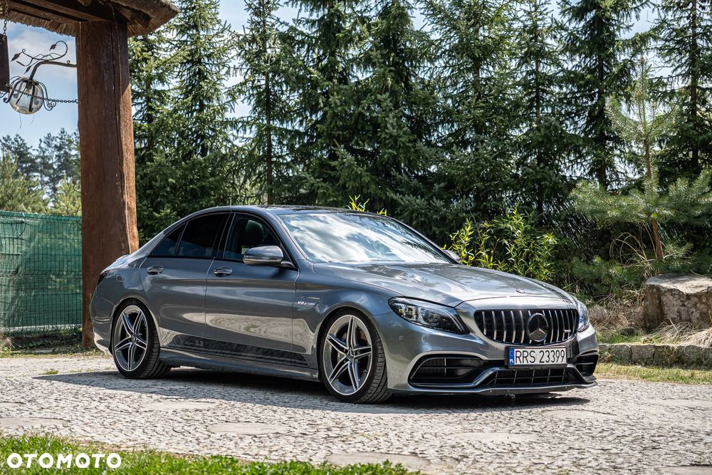 Mercedes-Benz Klasa C AMG 63 AMG Speedshift 7G-MCT - 23