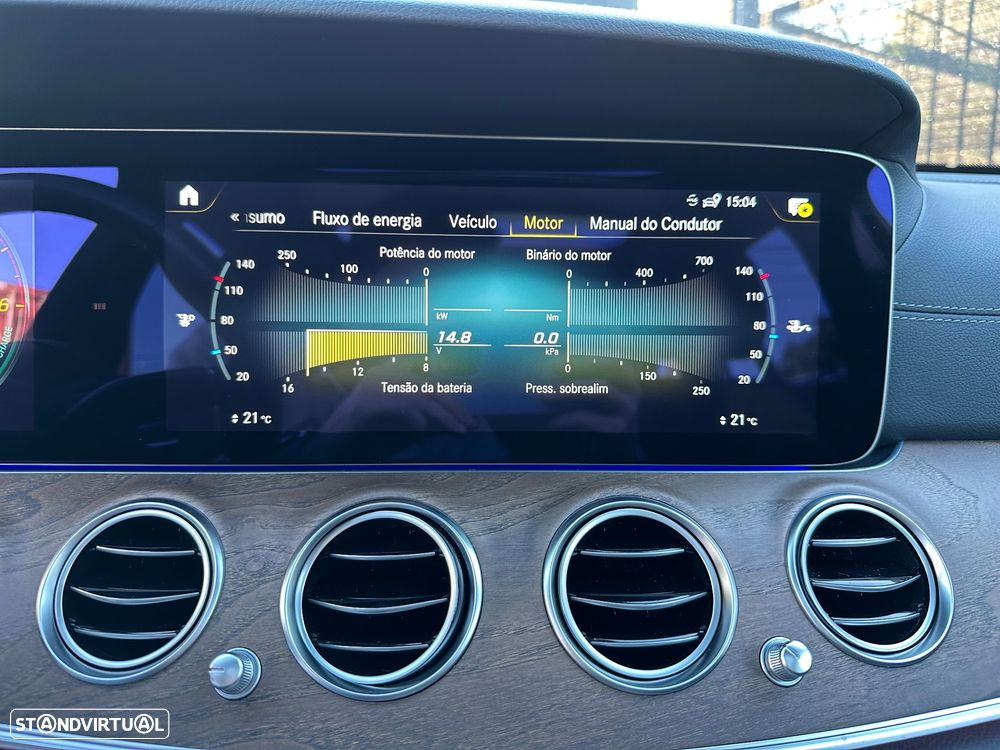 Mercedes-Benz E 300 de 4Matic 9G-TRONIC AMG Line - 25