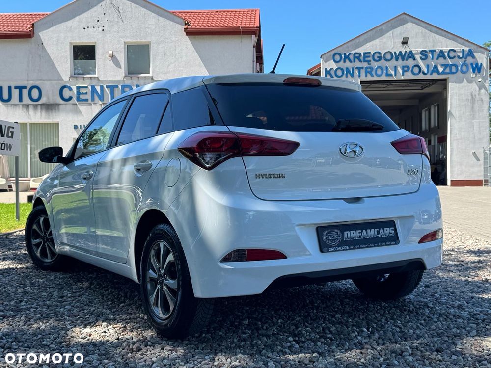 Hyundai i20 1.2 Passion - 10