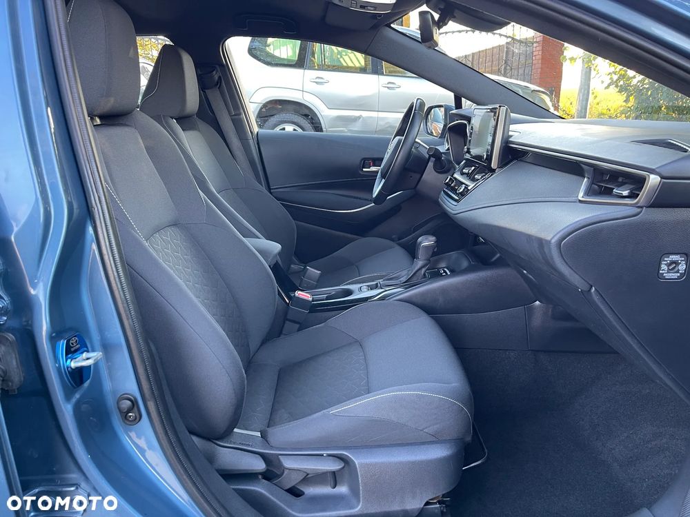 Toyota Corolla 1.8 Hybrid Executive - 18