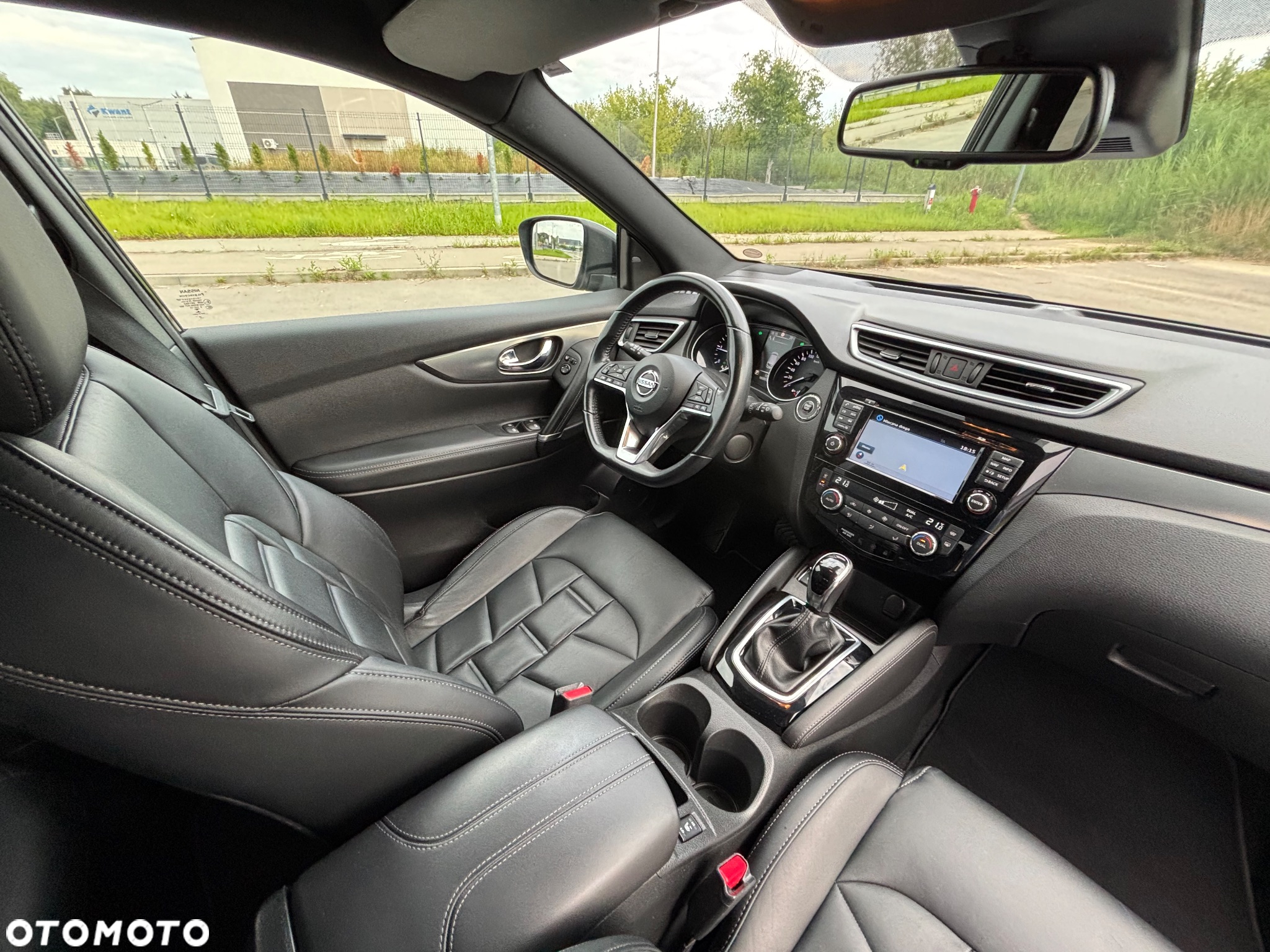Nissan Qashqai 1.6 dCi Xtronic TEKNA - 20