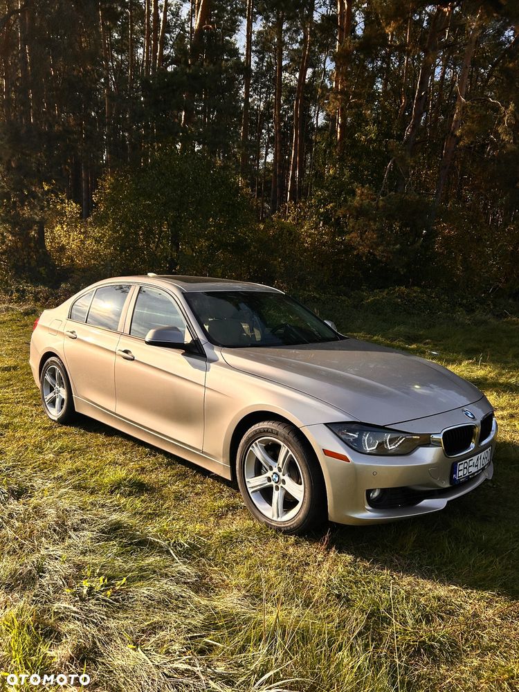 BMW F30 2015 photo 5