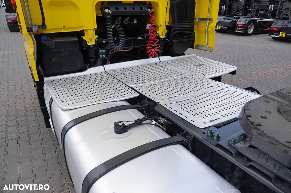 DAF XF 530 / CABINĂ SPATIALĂ / ANVELOPE 100% / EURO 6 - 13