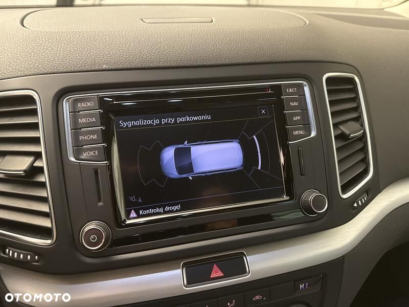 Volkswagen Sharan 1.4 TSI BMT Comfortline DSG - 16