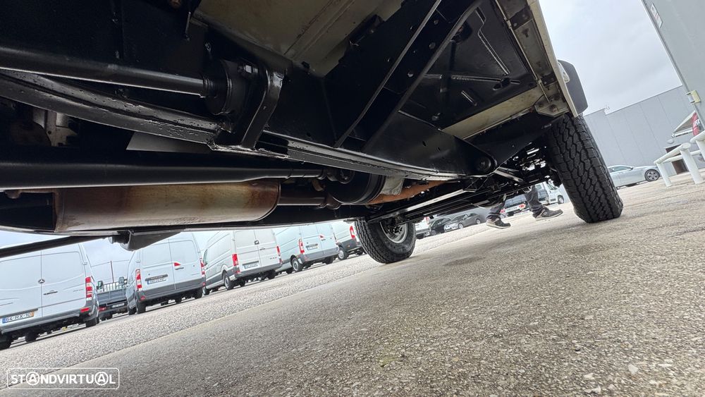 Land Rover Defender 110 DPF E - 43