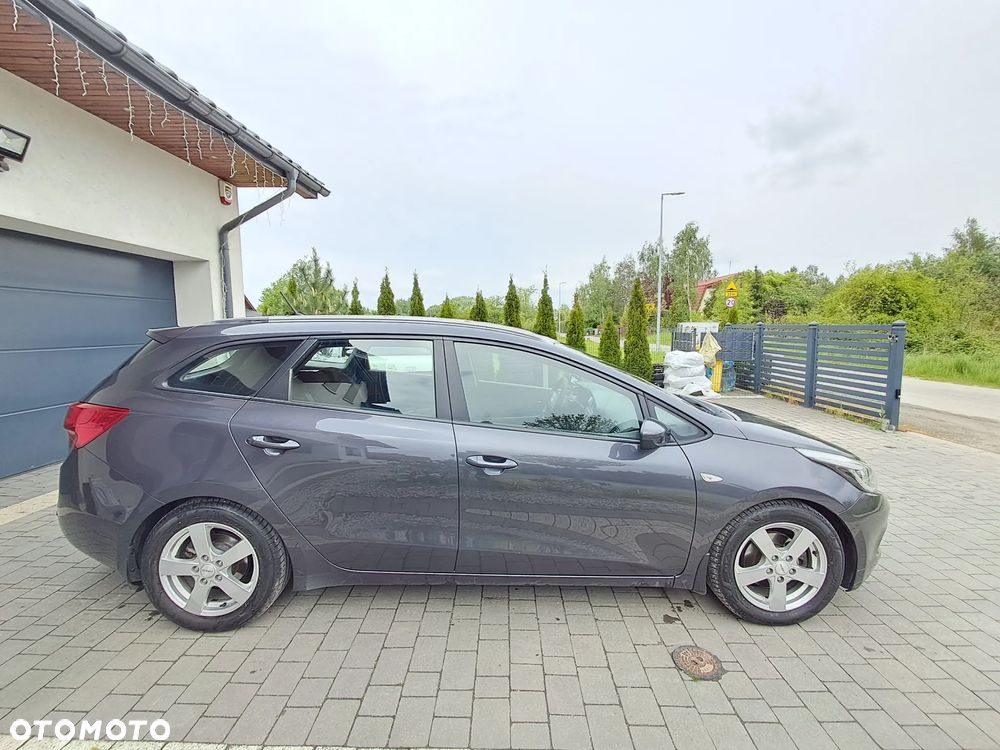 Kia Ceed 1.6 CRDi L - 6