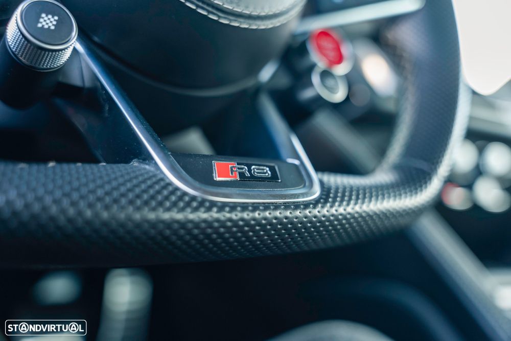 Audi R8 Coupé V10 plus 5.2 FSI quattro S tronic - 18