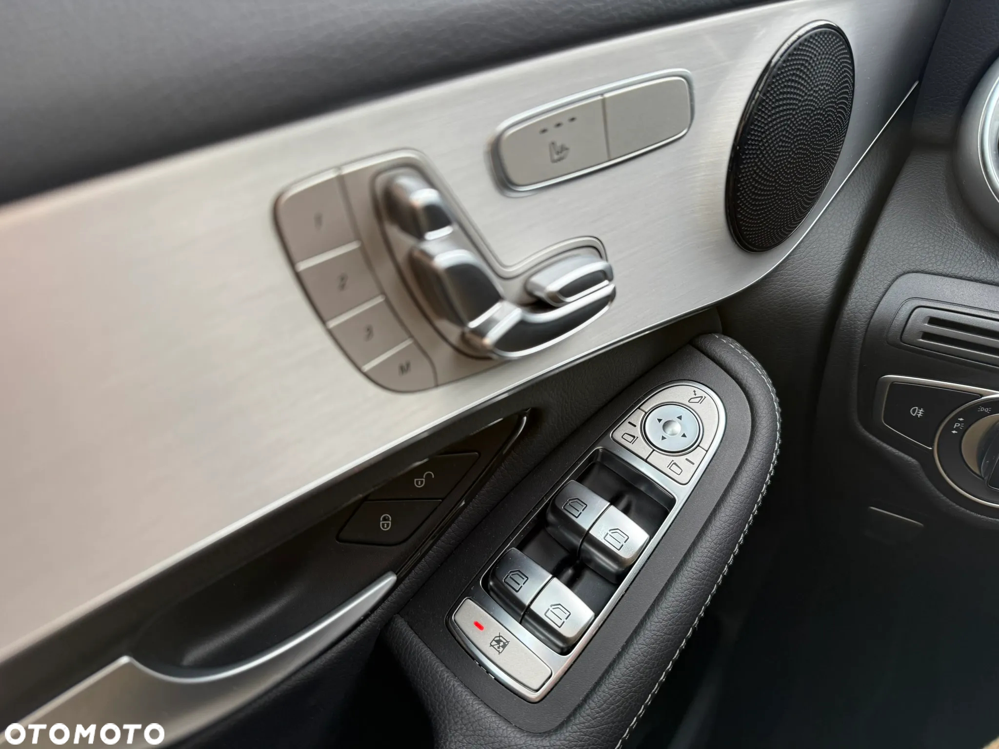Mercedes-Benz GLC 200 d 4-Matic Business Edition - 16