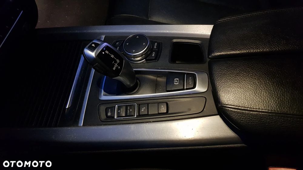 BMW X5 xDrive25d - 28