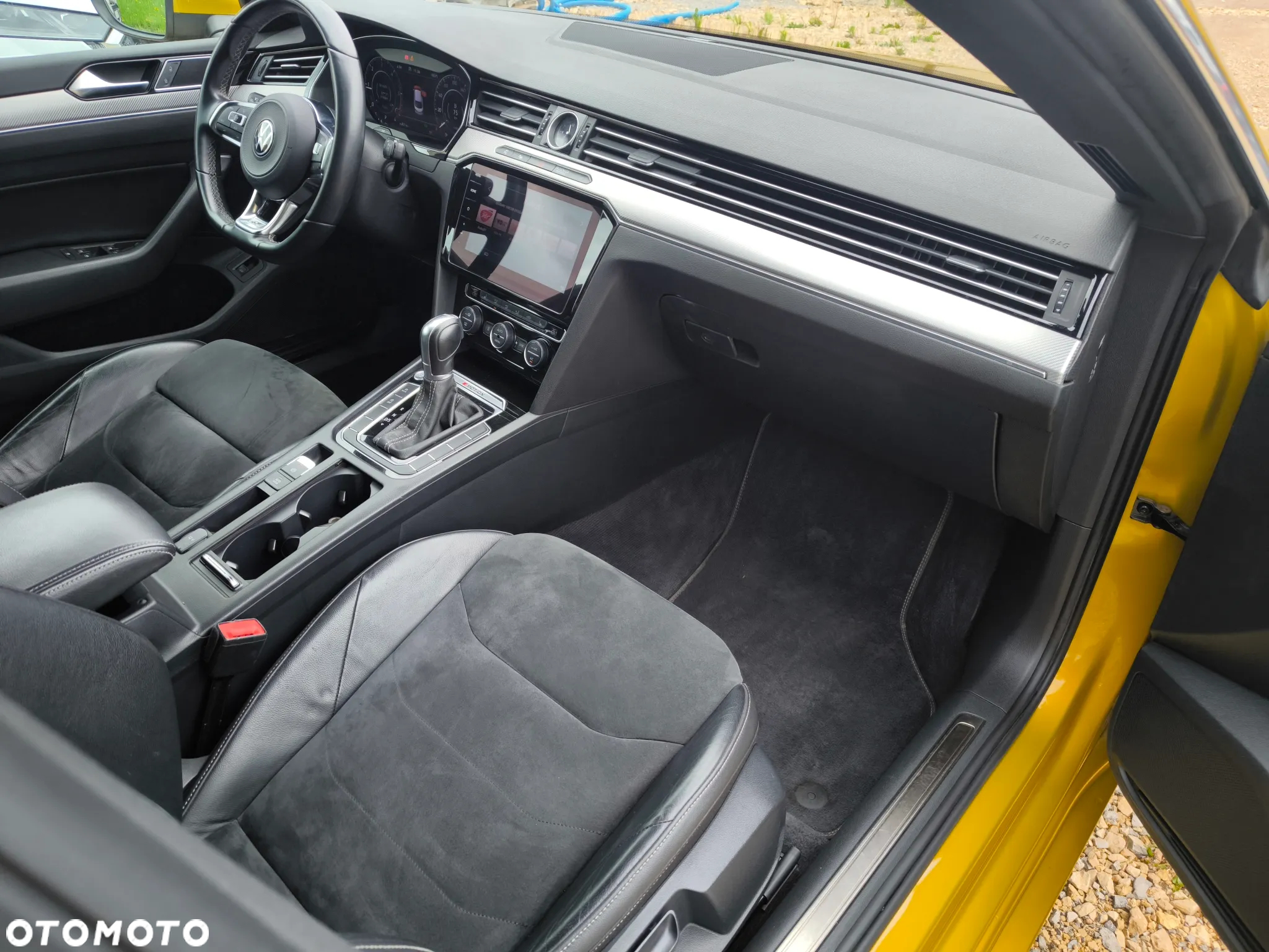 Volkswagen Arteon 2.0 TDI Bi-Turbo SCR 4Mot R-Line DSG - 9