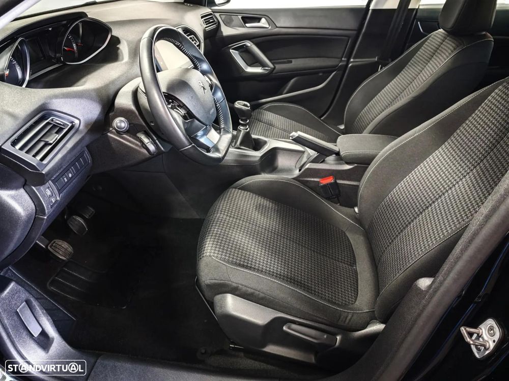 Peugeot 308 1.2 PureTech Style - 17