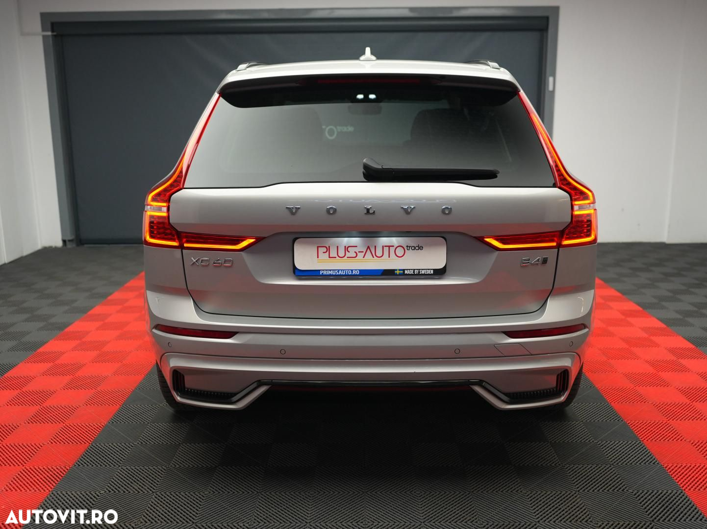 Volvo XC 60 B4 MHEV AT AWD Ultimate Dark - 30
