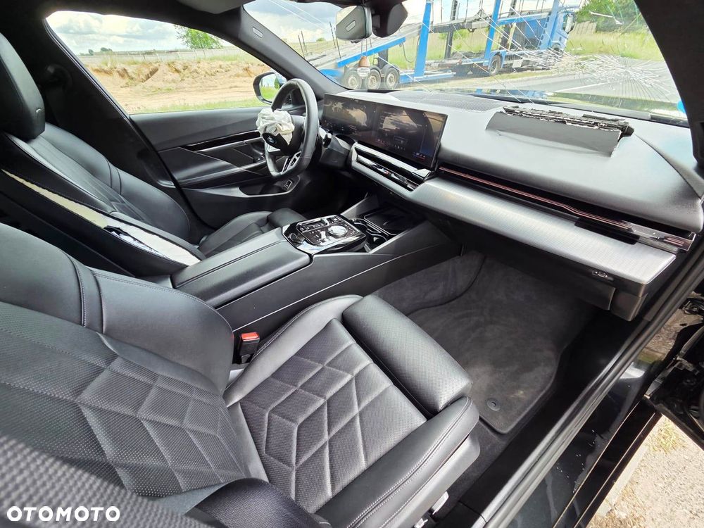 BMW Seria 5 520d mHEV M Sport - 28