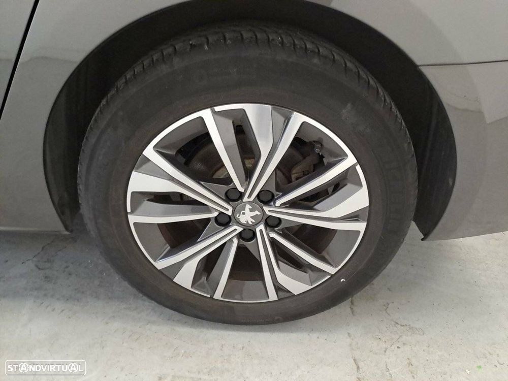 Peugeot 508 1.6 Hybrid Allure e-EAT8 - 11