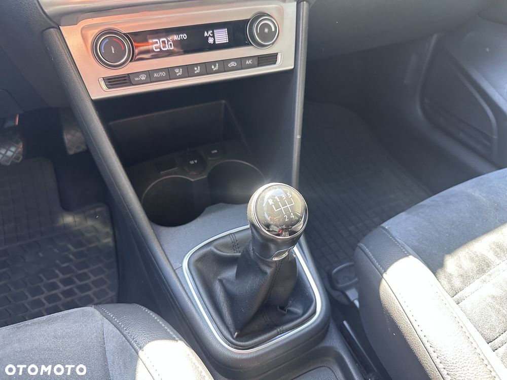 Volkswagen Polo 1.4 TDI (Blue Motion Technology) Highline - 26